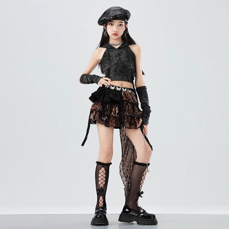 女の子のジャズダンスファッショナブルなジャズガールパフォーマ - Street Fashion Show のレビューと価格
