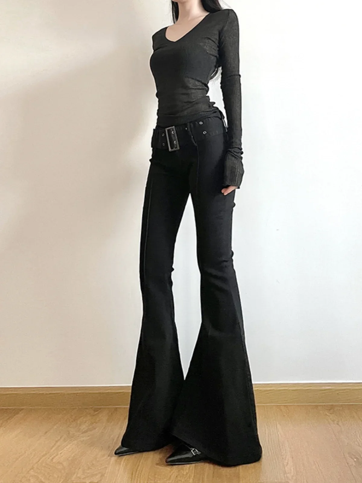 女性の黒ジーンズフレアパンツ Y2k レトロエモ 2000  - Fashion Street Yoga のレビューと価格