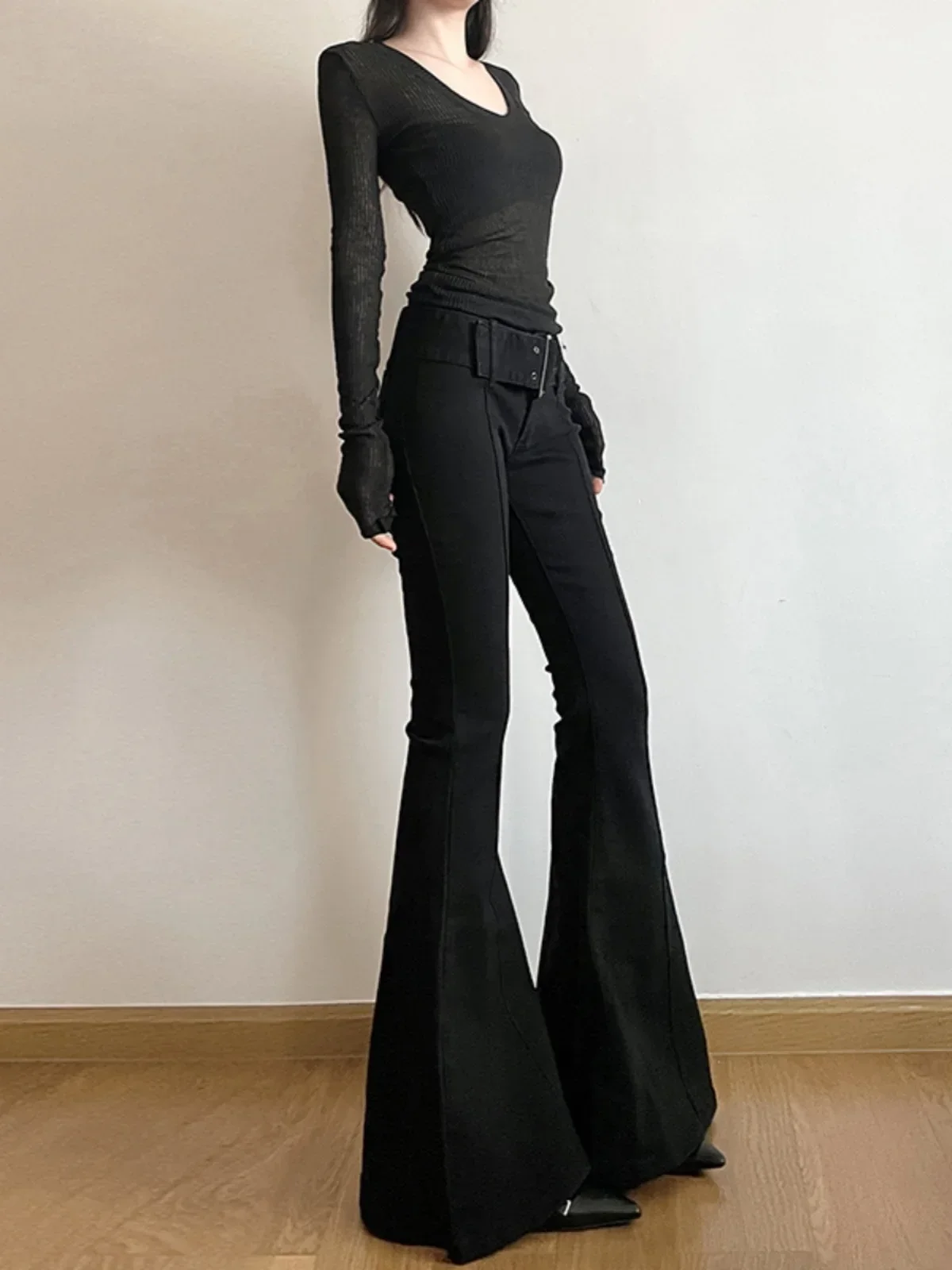 女性の黒ジーンズフレアパンツ Y2k レトロエモ 2000  - Fashion Street Yoga のレビューと価格